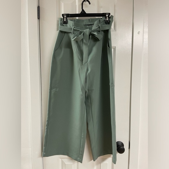 Vero Moda Green Culotte Pants - Picture 1 of 3